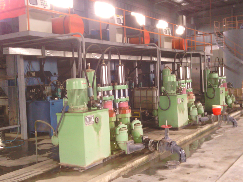 城市污水處理現(xiàn)場(chǎng) 城市污水處理現(xiàn)場(chǎng)